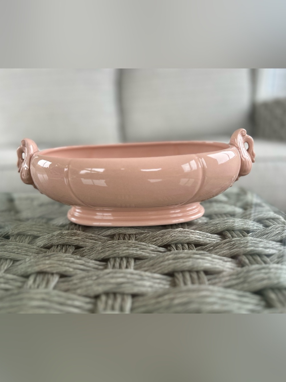 Chadwick MCM Vintage Oval Planter soft pink  Swan Handles pedalstal foot